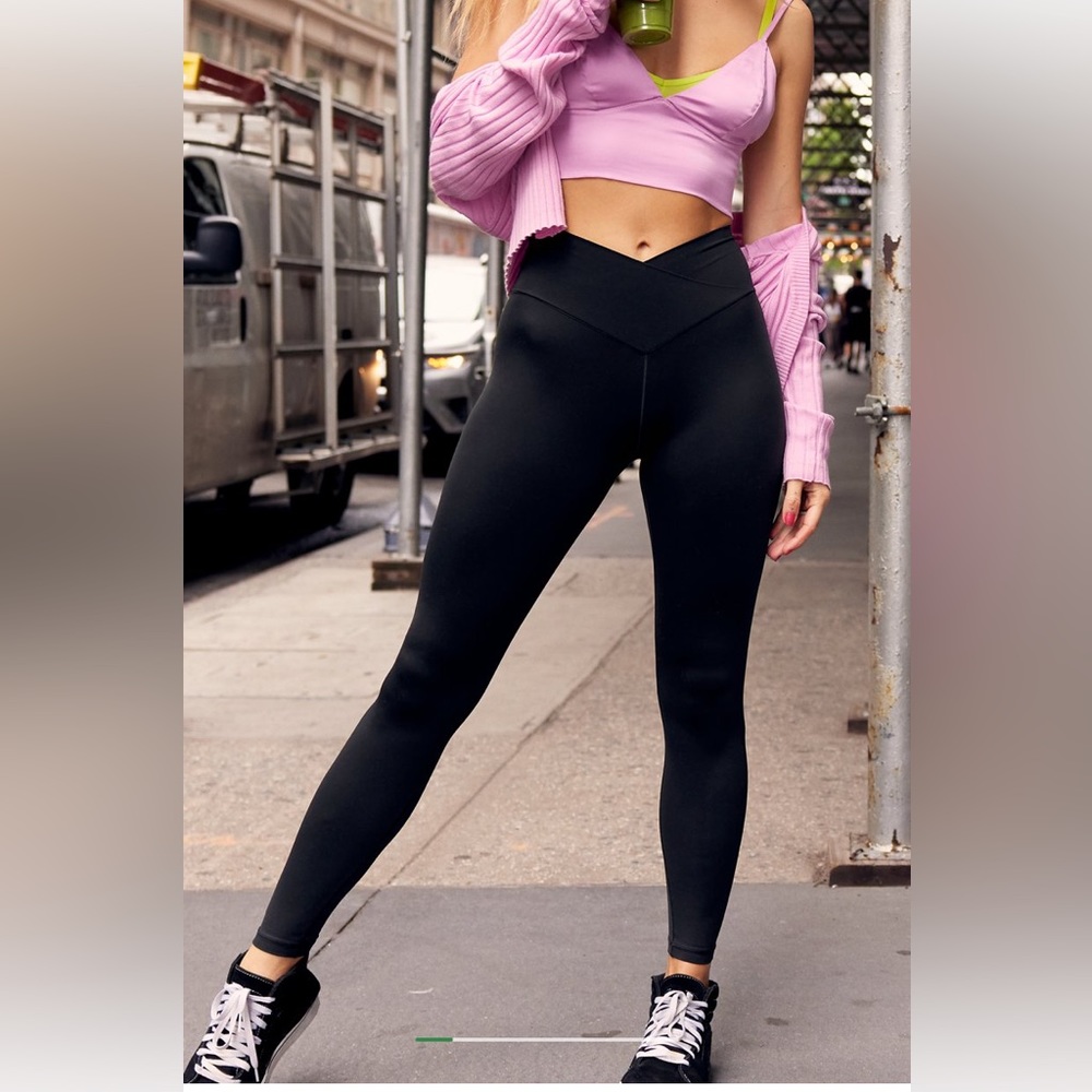 Crossover leggings